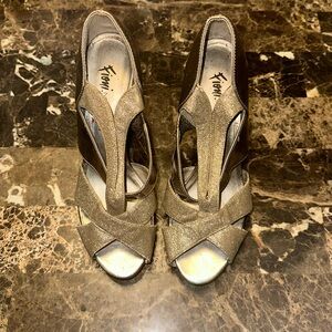 Fioni night heels 7 1/2